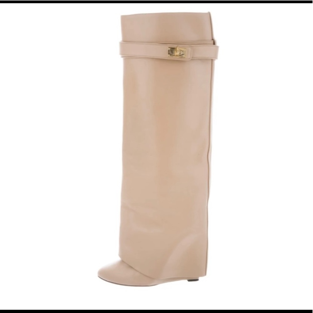 Givenchy Sharklock Boots Nude